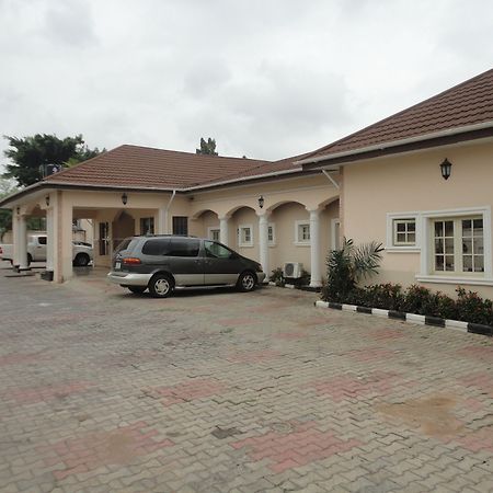 Sdm Tavern And Suites Ibadan Dış mekan fotoğraf